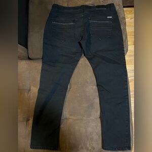 Classic Black Slim Fit Jeans for Men Size 36